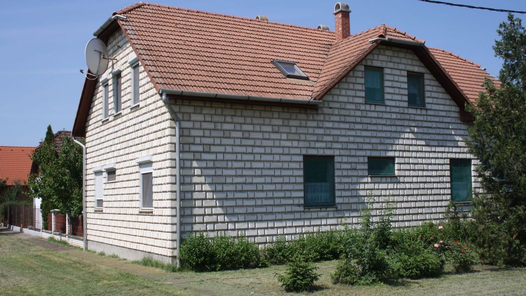 Fecske Apartmanház Berekfürdő (1)