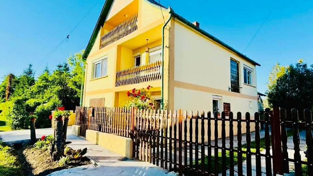 Ágnes Vendégház Verpelét (1)