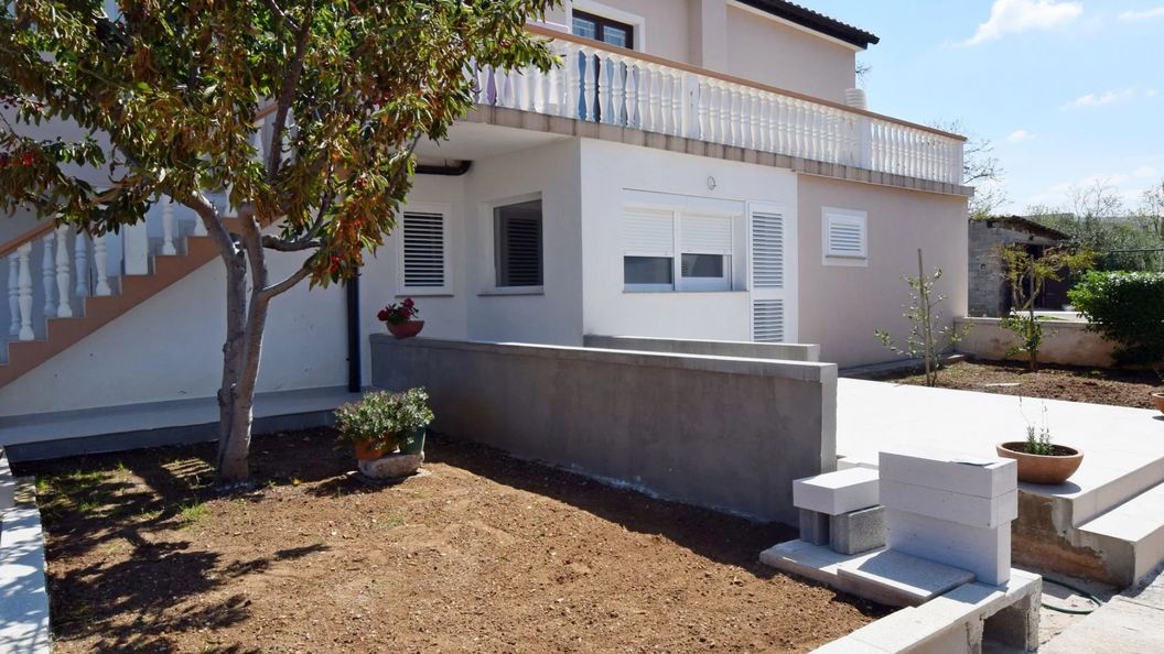 Apartment Maja Vrsi (1)