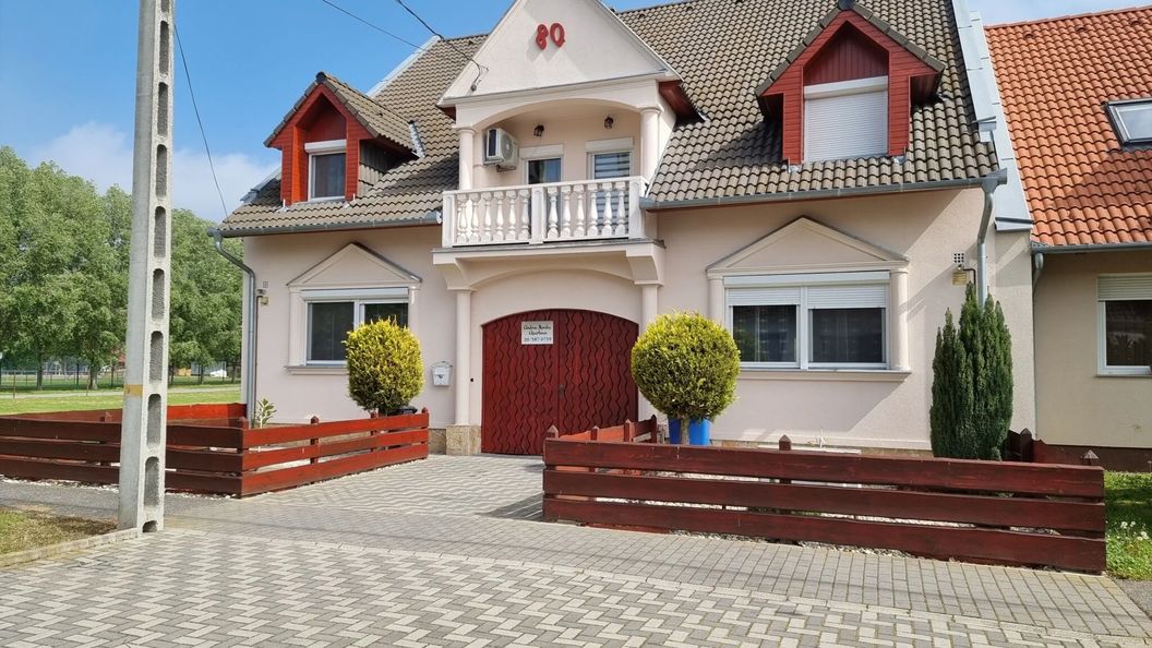 Andrea Mónika Apartman Harkány (1)