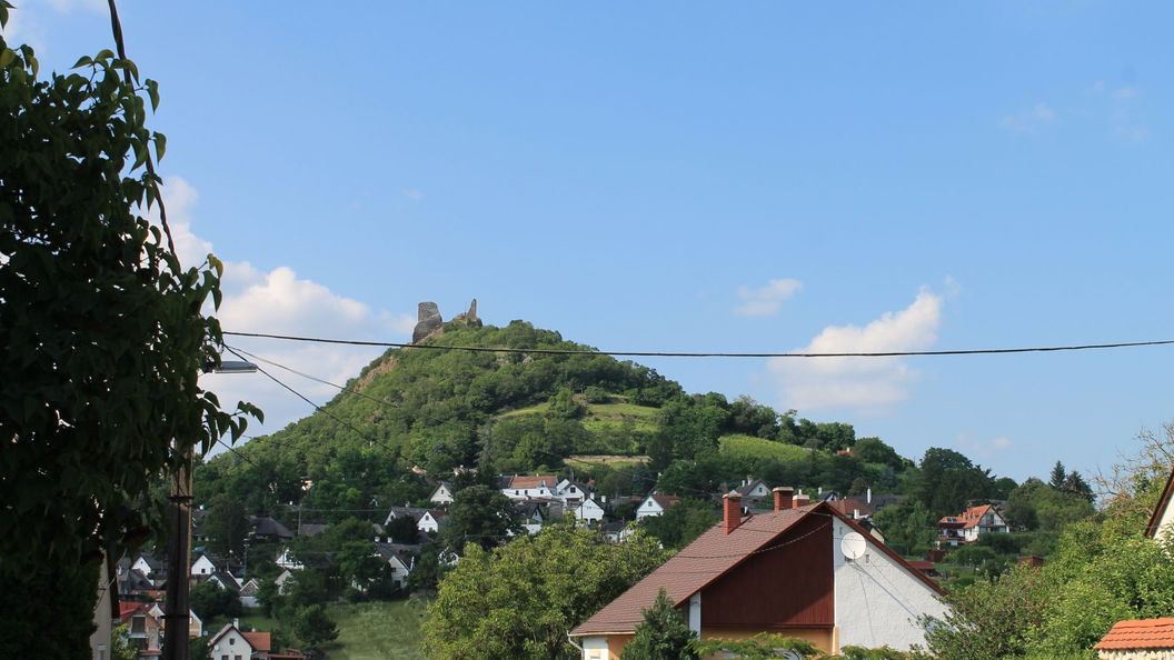 Pupos Apartman Szigliget (1)