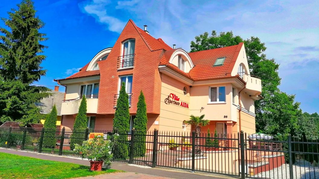 Villa Aida Apartman Hajdúszoboszló (1)