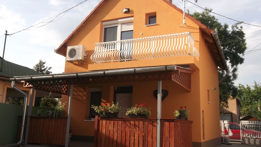 Tulipánfa Apartman Hajdúszoboszló (1)