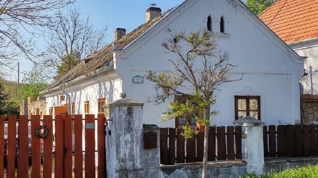 Vörösbegy Vendégház Kékkút (1)