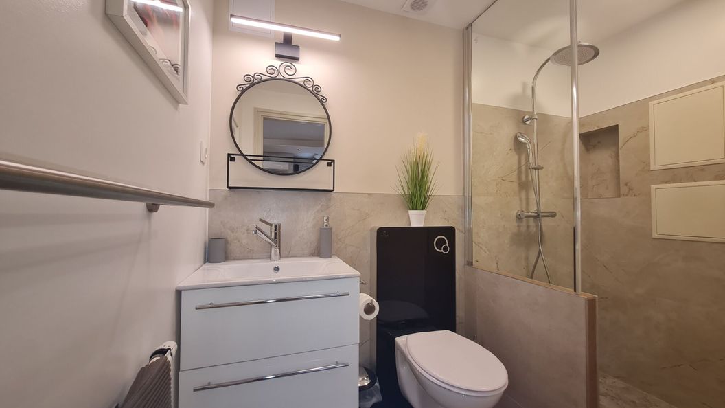 Csever Apartman Tata (1)