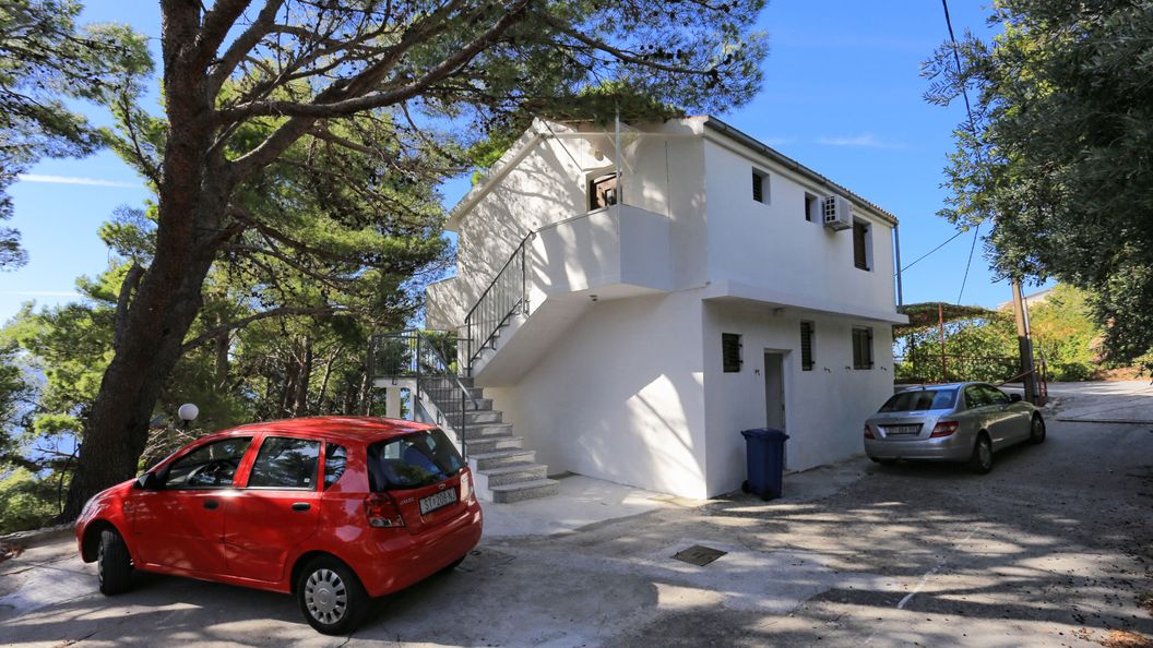 Apartmanok Parkolóhellyel Marusici, Omis - 956 Marušići (1)