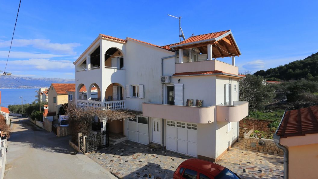 Apartmanok A Tenger Mellett Slatine, Ciovo - 16341 Slatine (1)