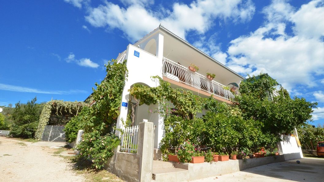 Apartmanok A Tenger Mellett Vinisce, Trogir - 16485 Vinišće (1)