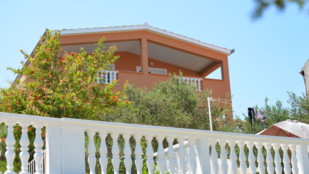 Apartmanok A Tenger Mellett Tkon, Pasman - 16589 Tkon (1)