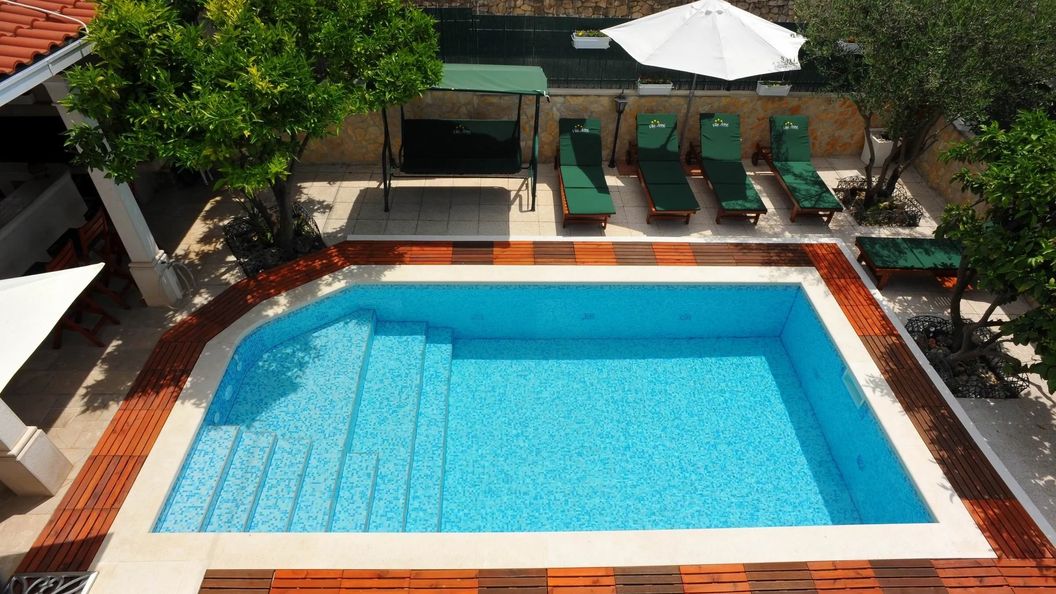 Apartmanok A Tenger Mellett Medencével Sutivan, Brac - 16846 Sutivan (1)