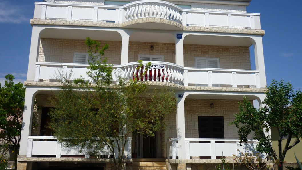 Apartmanok Parkolóhellyel Vrsi - Mulo, Zadar - 17753 Vrsi - Mulo (1)