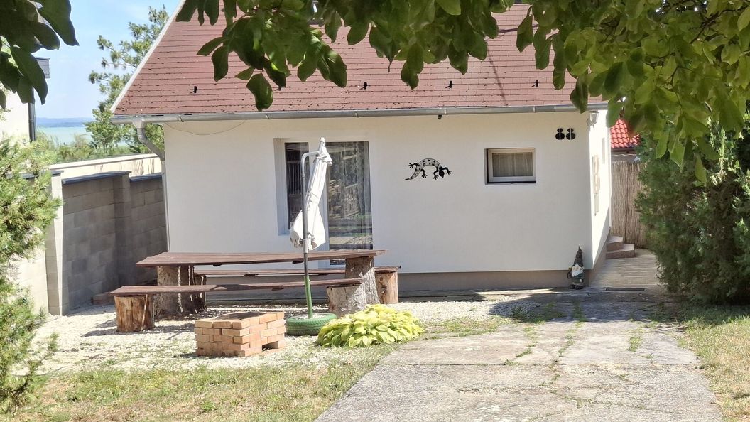 Salamander Vendégház Zánka (1)