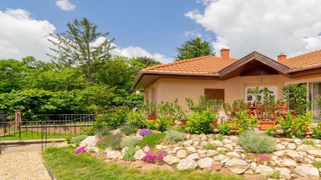 Meseház Nyaraló Siófok (1)