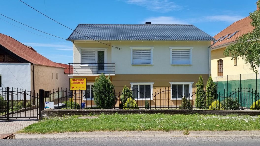 Bangó Vendégház Hévíz (1)