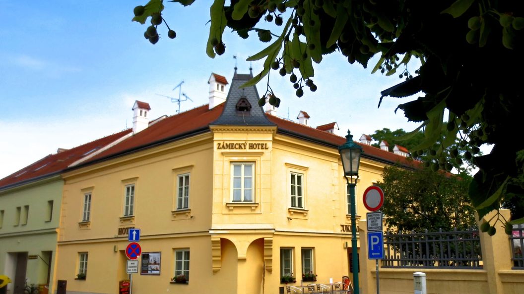 Zámecký hotel Lednice (1)