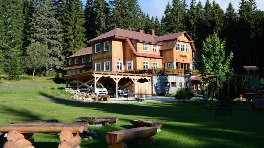 Chata Milíře Pec pod Sněžkou (1)