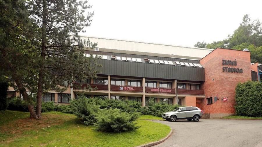 Hotel Zimní stadion Náchod (1)