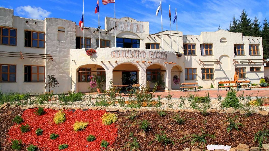 Hotelový resort Šikland ★★★★ Zvole (1)