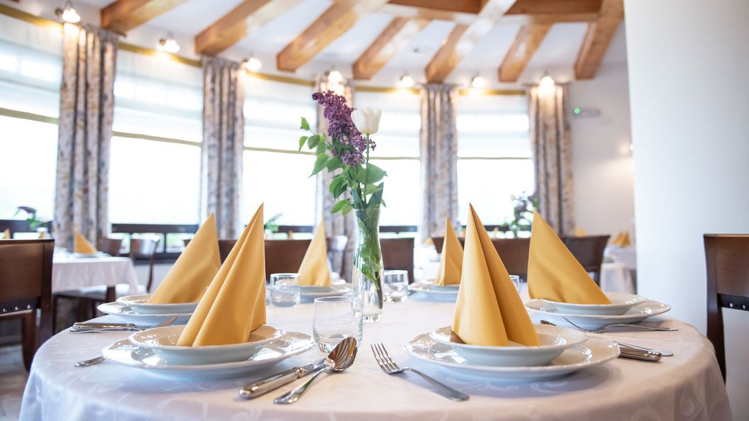 Fiastyúk Udvarház Csór (1)