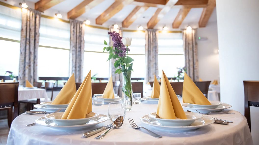 Fiastyúk Udvarház Csór (1)