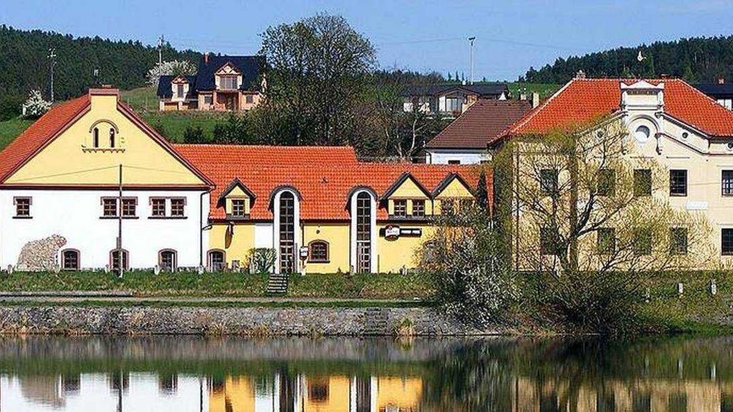 Penzion Paták Kamýk nad Vltavou (1)