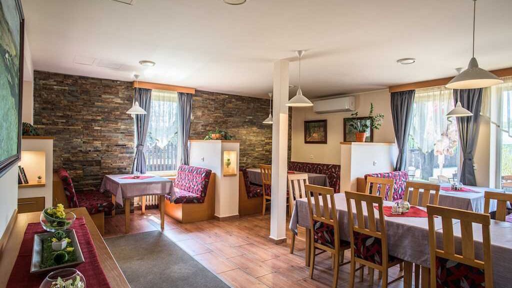 Hotel Rudolf Havířov (1)