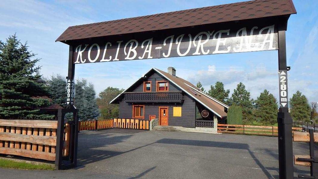 Koliba Juřena Frenštát pod Radhoštěm (1)