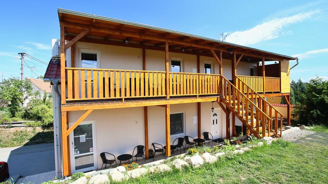 Penzion U Vinice Sedlec (1)