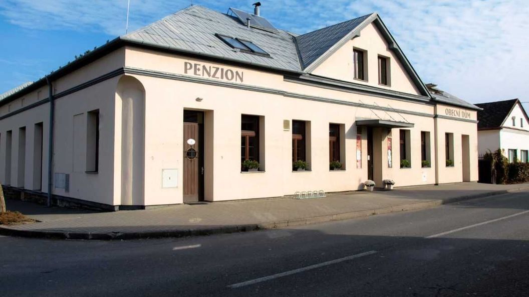 Penzion Obecní dům Mokré Lazce (1)