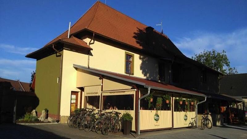 Penzion Pod Kaštanem Nedakonice (1)