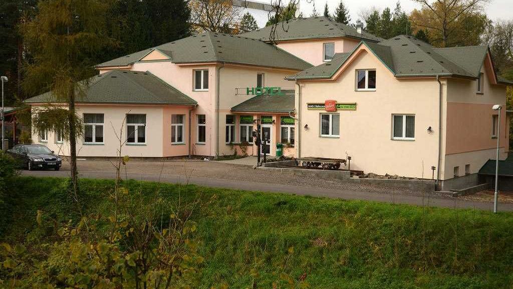 Aparthotel Na Staré koleji Benátky nad Jizerou (1)