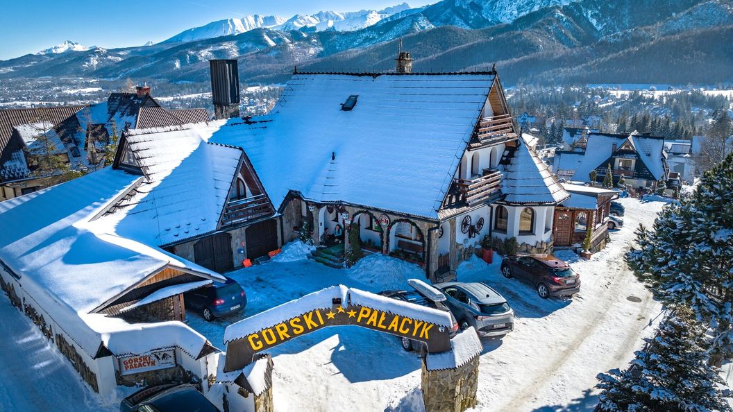 Górski Pałacyk kompleks obiektów Kościelisko (1)