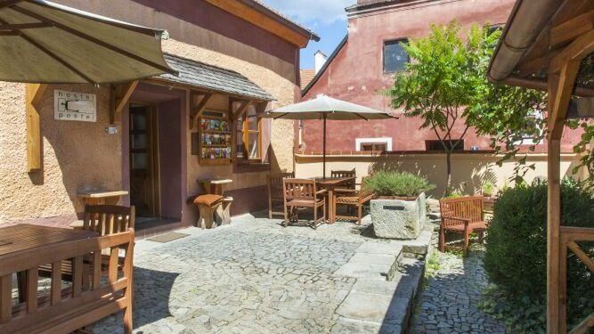 Hostel Postel Český Krumlov (1)