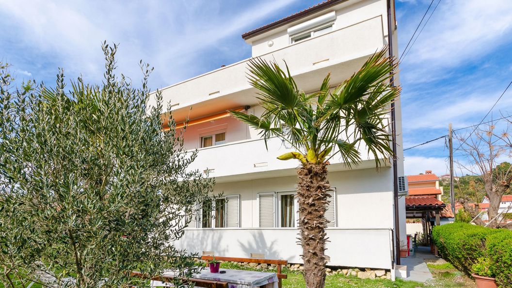 Apartments Nada Palit (1)