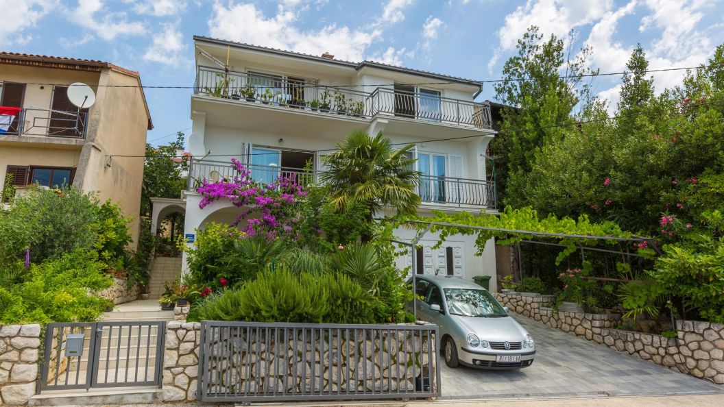Apartments Dorijan i Karlo Selce (1)