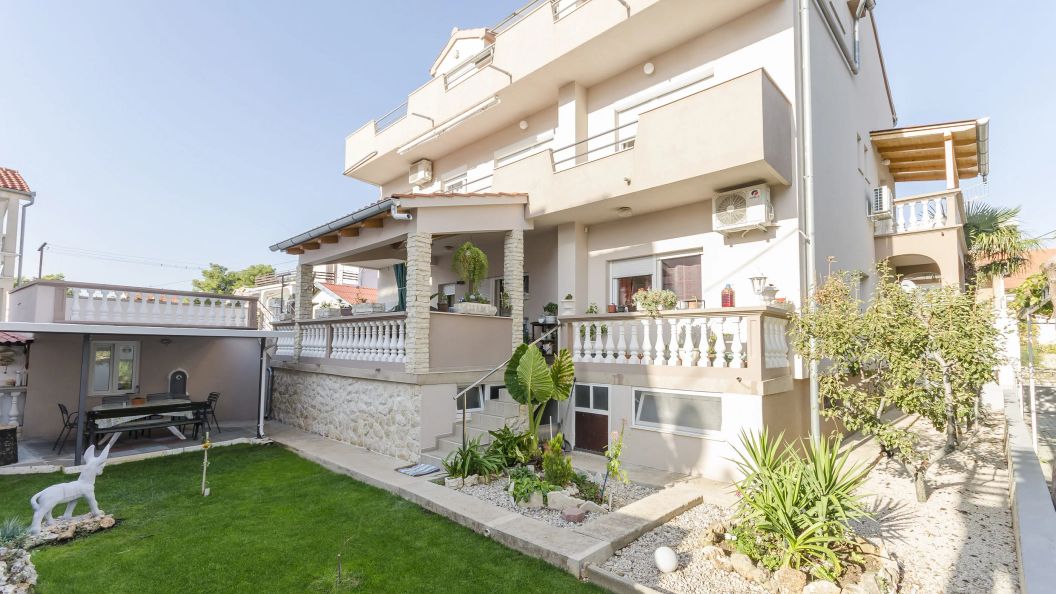 Apartments Rajka Vodice (1)