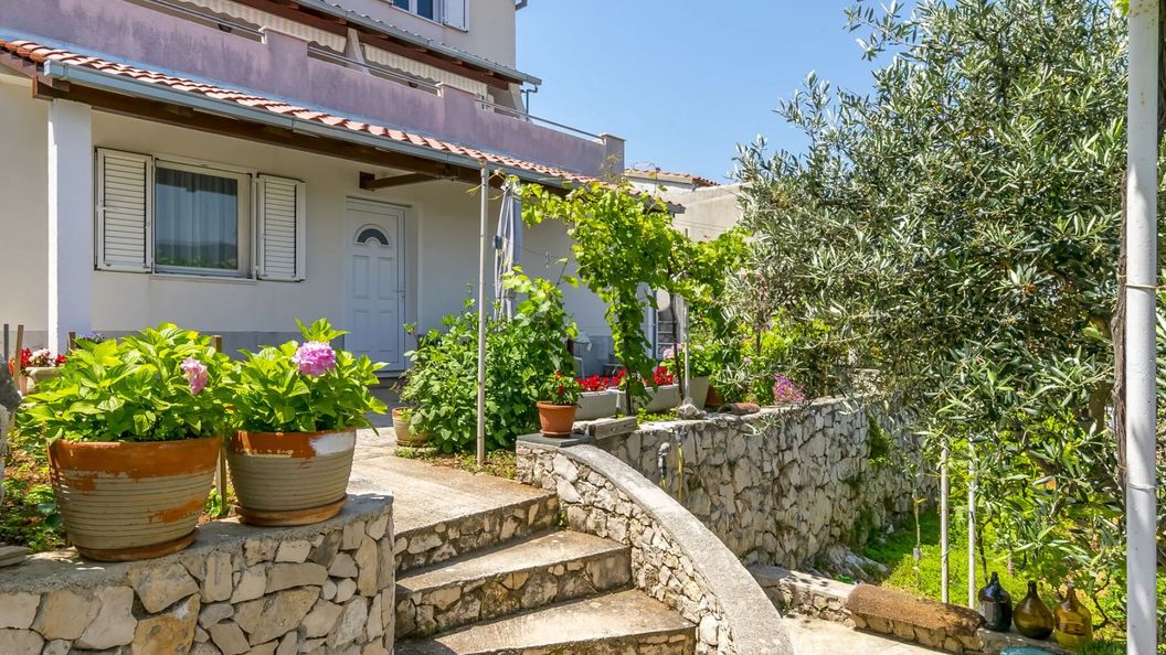 Apartments Božo Kanica (1)