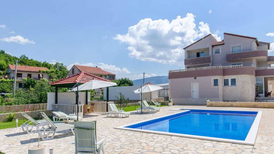 Villa Ana Umljanovic (1)