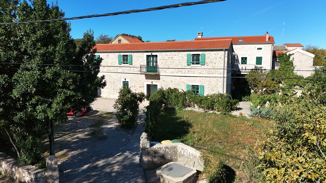 Apartments Tarragon Ugrinic (1)