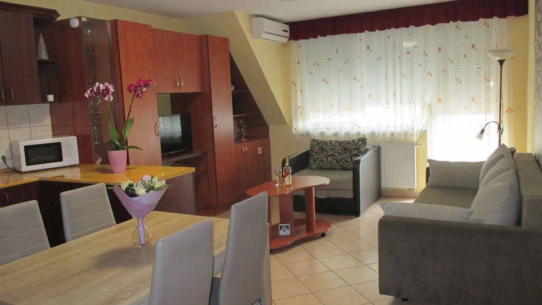 Elizabet Apartman Szarvas (1)