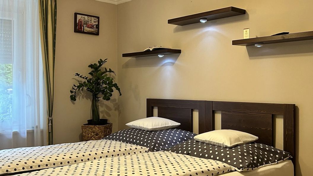 Kügi Apartman Balatonalmádi (1)