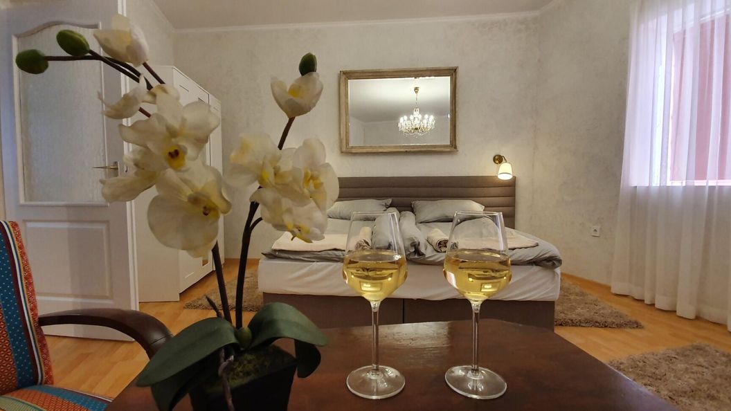 Corte Apartman Pápa (1)