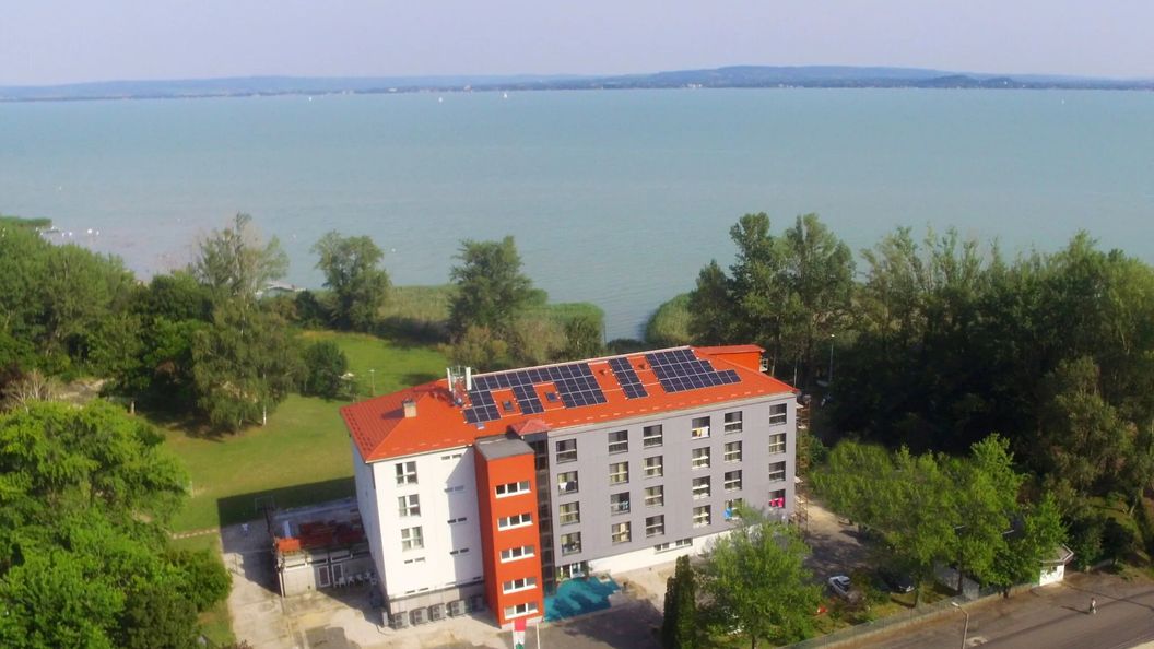 Beach Szálló Révfülöp (1)