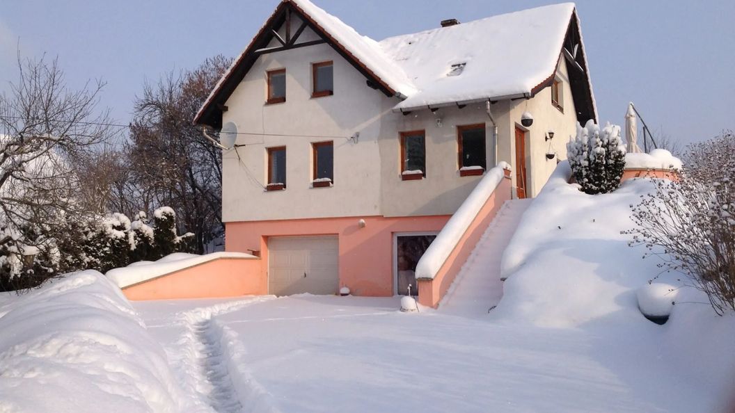 Csendvölgyi Falusi Vendégház Németbánya (1)