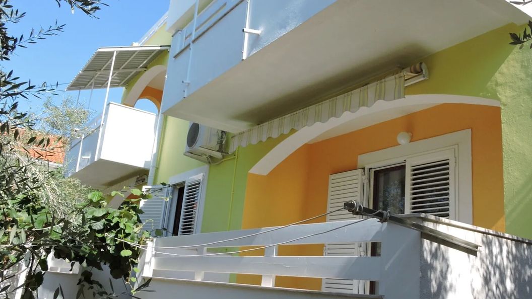 Apartmani Ivanov Novalja (1)