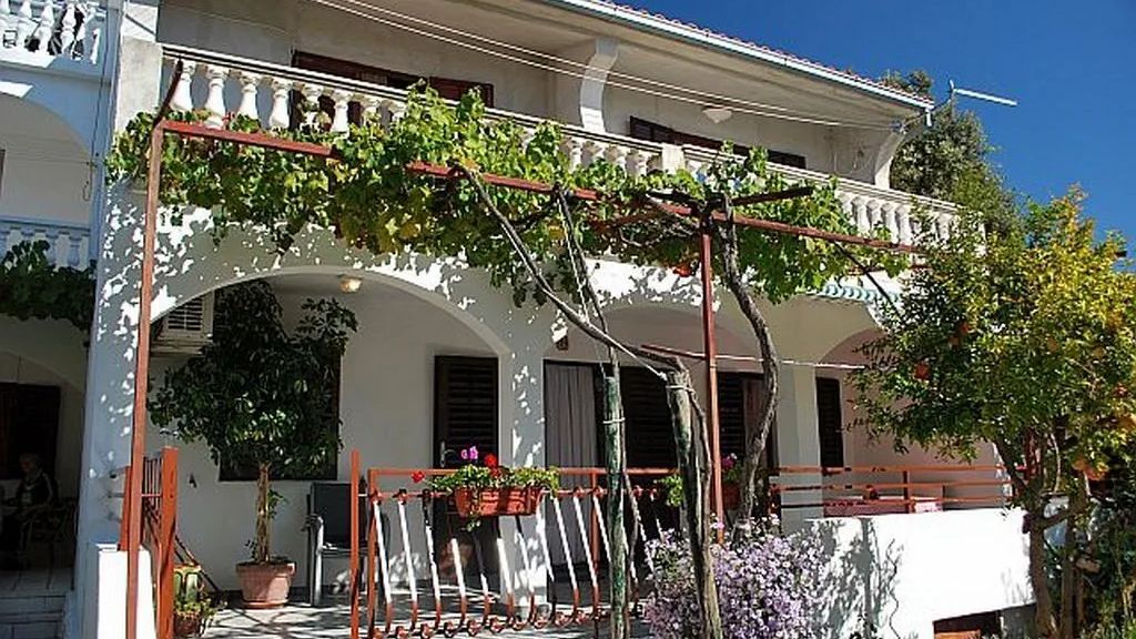 Apartments With Parking Space Rogoznica - 17907 (1)