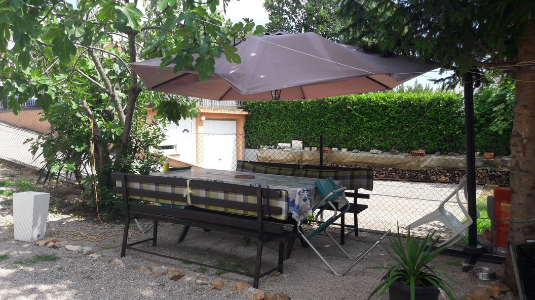 Apartmanok Parkolóhellyel Sveti Vid, Krk - 18139 Sveti Vid (1)