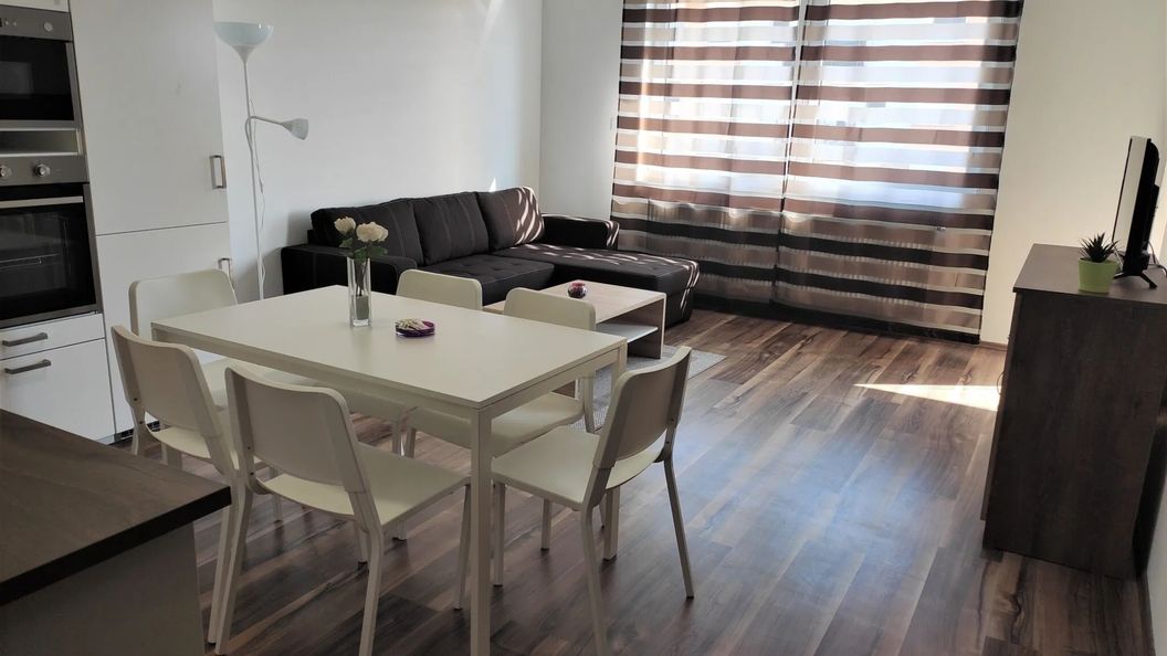 Hatvan Corner New Apartment (1)