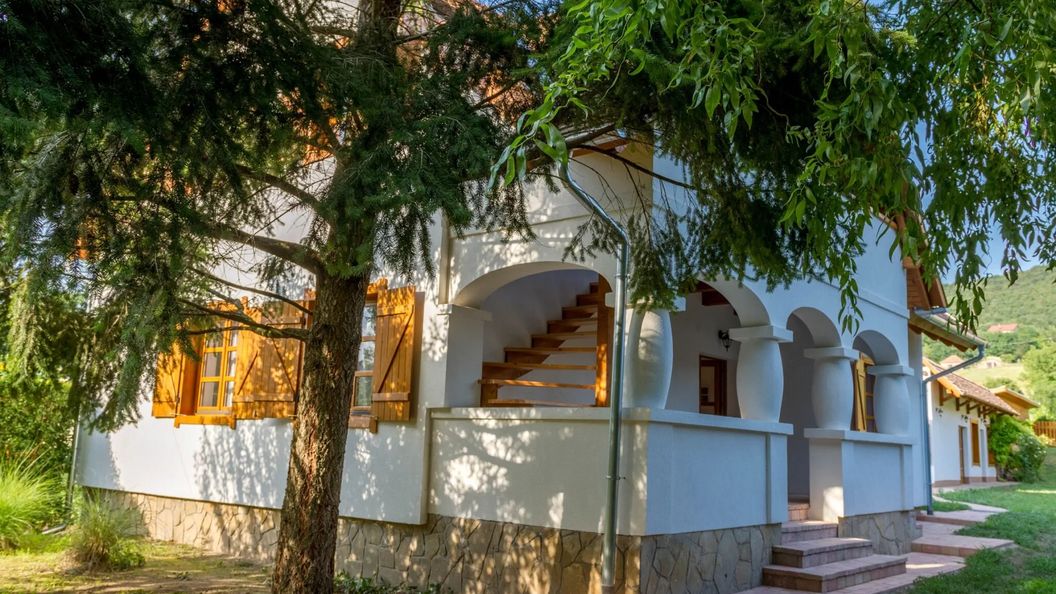 Hajnalka Apartman Badacsonytomaj (1)