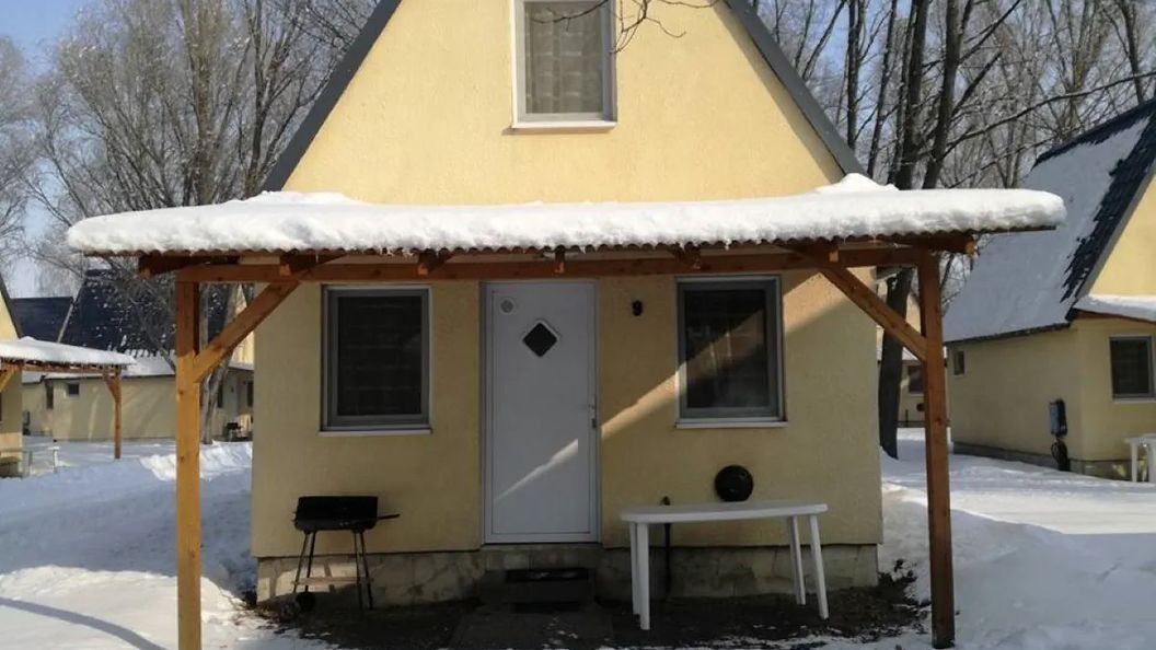 Ifjúsági és Munkás Szállás Mezőkövesd (1)